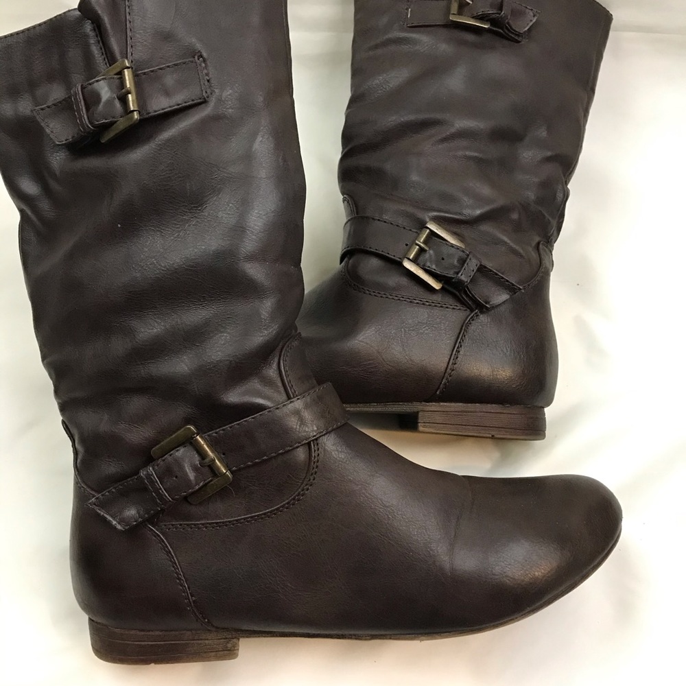 Dk. Brown Sz 8.5 calf Boots 11” Shaft Low Heel